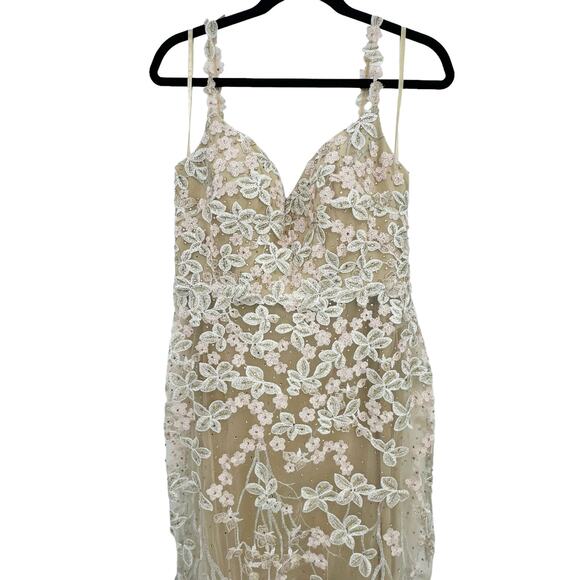 Mac Duggal 67492 Floral Embroidered Corset Bodice Gown Size 8 NWT - Picture 8 of 12